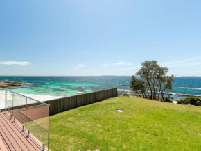 Bimbadgen at Hyams Beach